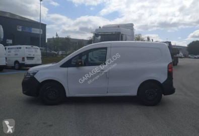 Caja cerrada Nissan nueva