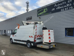 /37/3/8020319-vehicule_utilitaire-renault_th.jpg
