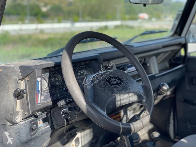 Véhicule utilitaire Land Rover