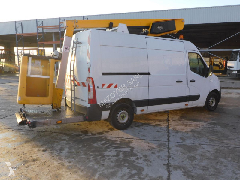 Véhicule utilitaire Renault MASTER 125