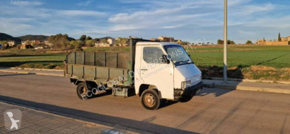 /37/3/8854210-furgoneta-nissan_th.jpg