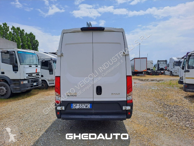 Veicolo commerciale Iveco Daily 35S16S V - 35S16V