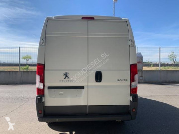 Caja cerrada Peugeot