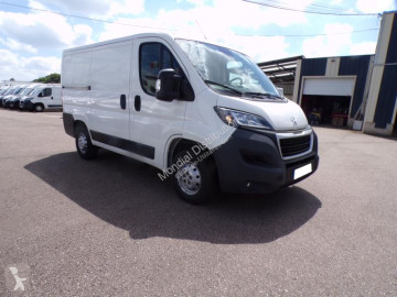 Fourgon utilitaire Peugeot