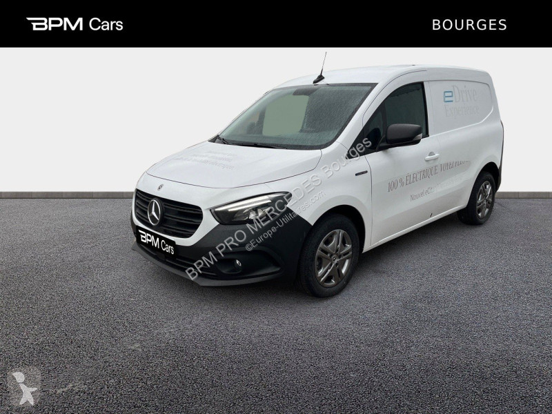 Véhicule utilitaire Mercedes e Long Pro