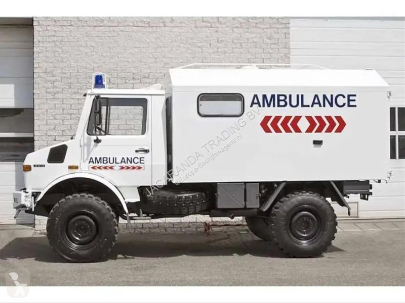 Véhicule utilitaire Unimog 4x4 U1300 Ambulance