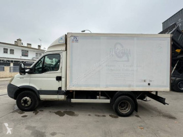 Caja cerrada Iveco