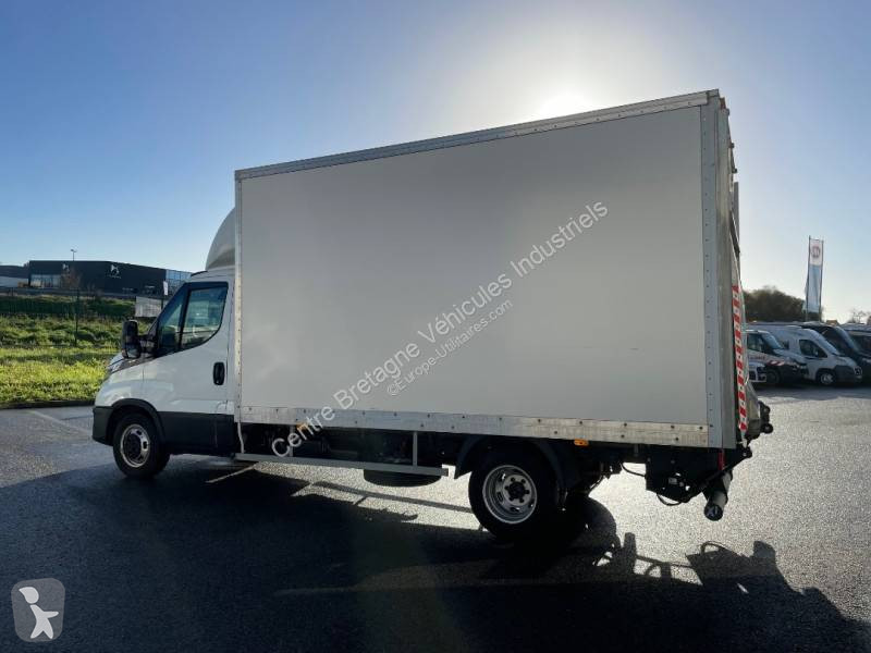 Furgoneta Iveco
