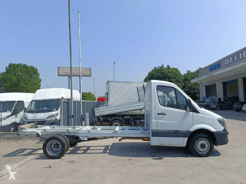 Véhicule utilitaire Mercedes
