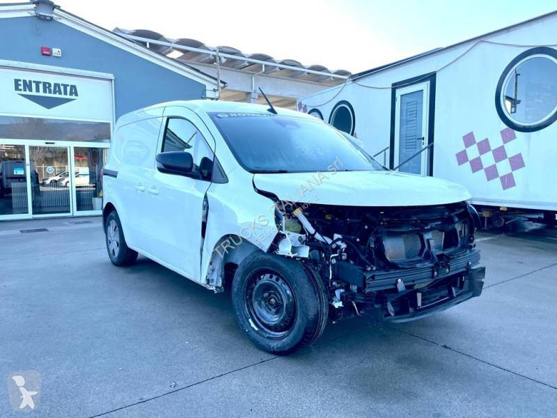 Furgoneta Nissan