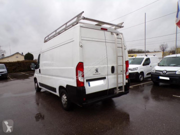 Fourgon utilitaire Peugeot