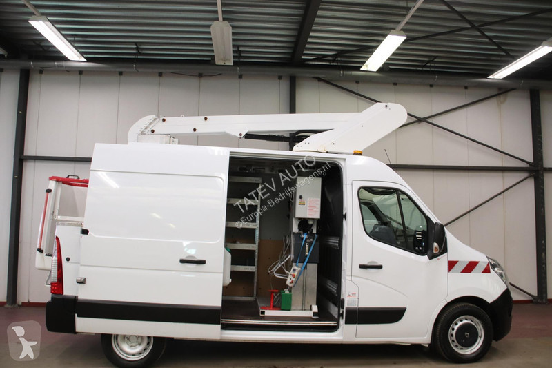 Furgoneta Renault AUTOHOOGWERKER 12 METER...