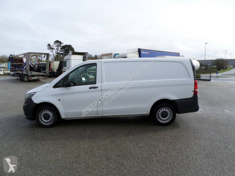 Véhicule utilitaire Mercedes