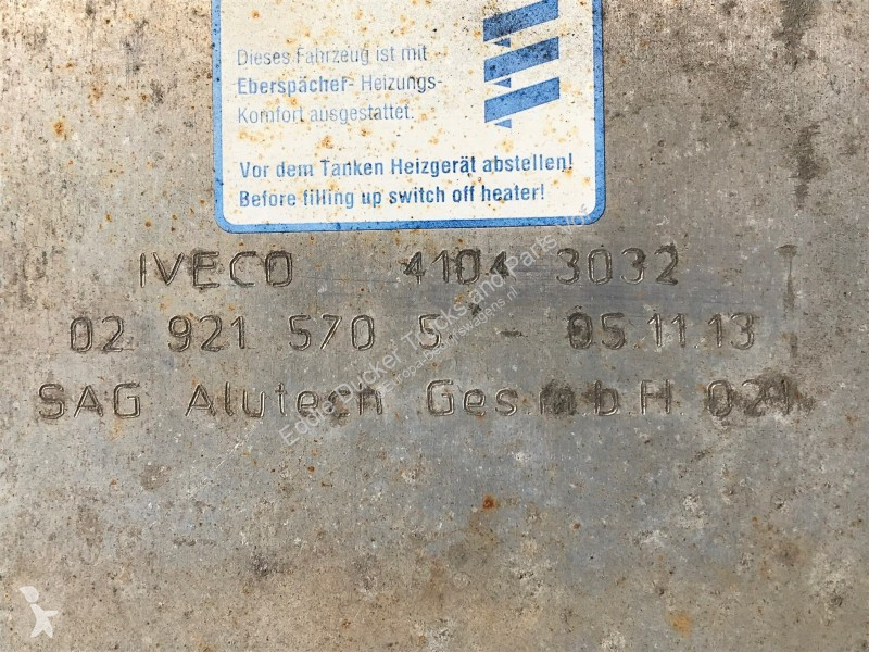 Veículo utilitário Iveco 41043032 BRANDSTOFTANK...