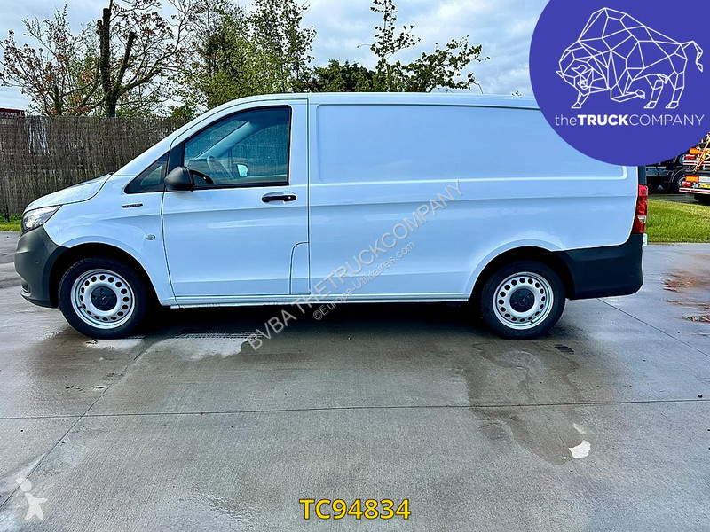 Véhicule utilitaire Mercedes 111 RANGE 150 KM e-