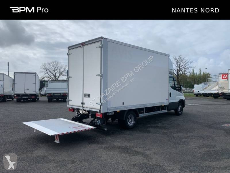 Véhicule utilitaire Iveco