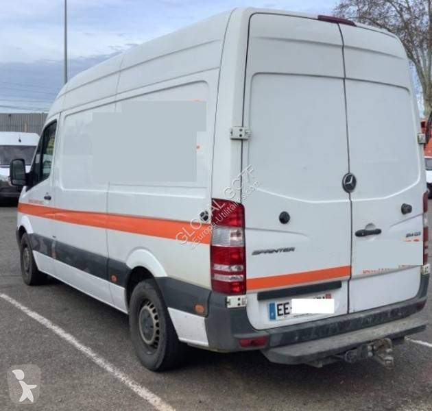 Véhicule utilitaire Mercedes