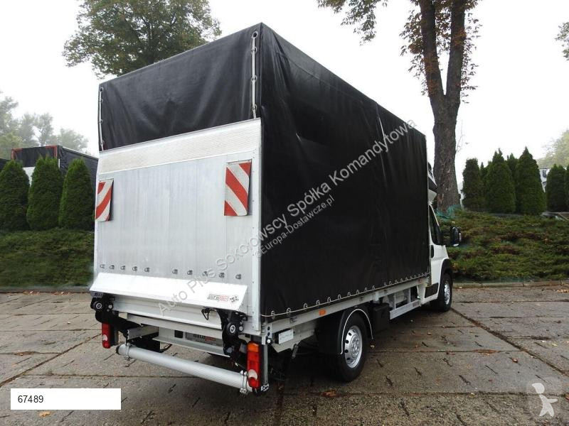 Autoutilitară Peugeot BOXER PLANDEKA WINDA 8...