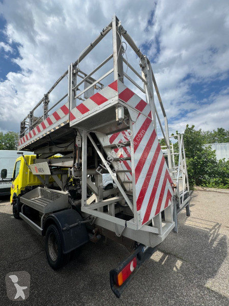 Véhicule utilitaire Renault MAXITY 2.5l 130CV...