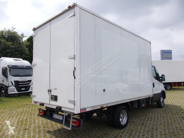 Veicolo commerciale Iveco DAILY 35C14 - 3750