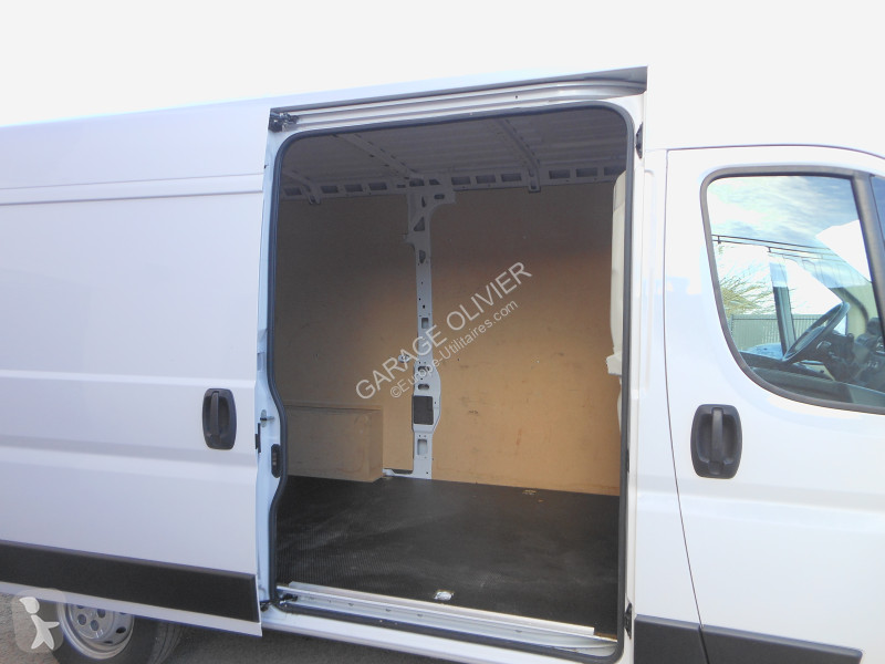Bedrijfswagen Peugeot 333 L2H2 2.2 Bluehdi 140...