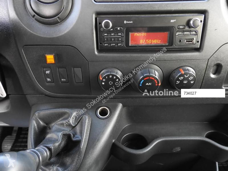 Véhicule utilitaire Renault MASTER FURGON...