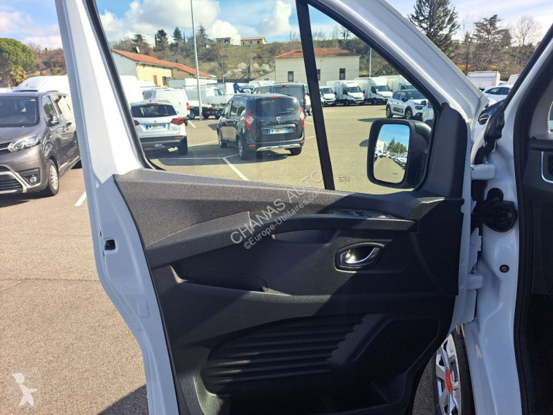 Veicolo commerciale Renault L2H2 3T BLUE DCI...