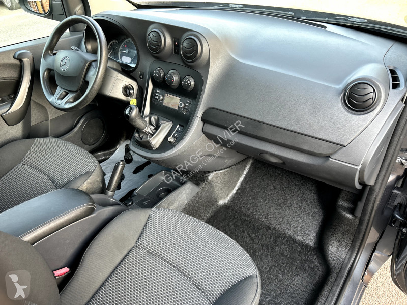 Véhicule utilitaire Mercedes Mixto Extra Long...