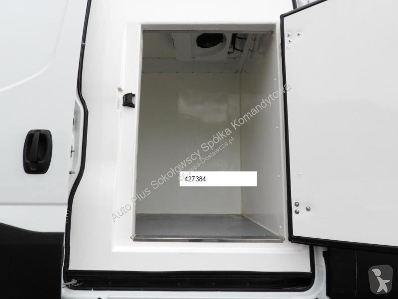 Autoutilitară Iveco DAILY 35S14 FURGON CHŁODNIA...
