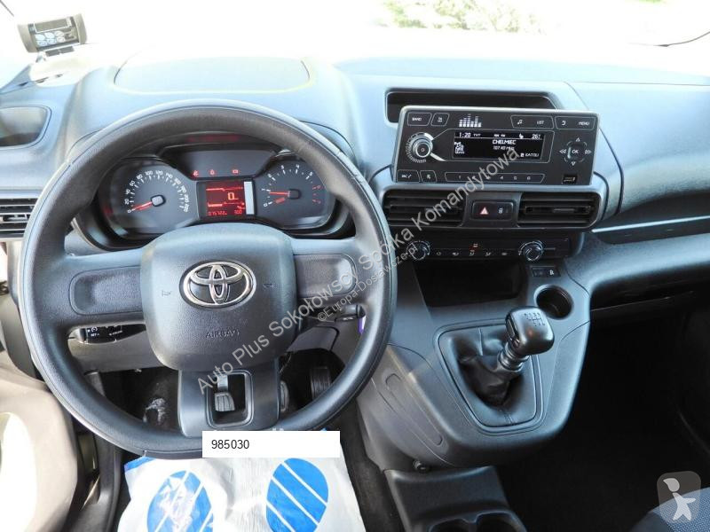 Užitkové vozidlo Toyota CITY  FURGON CHŁODNIA...