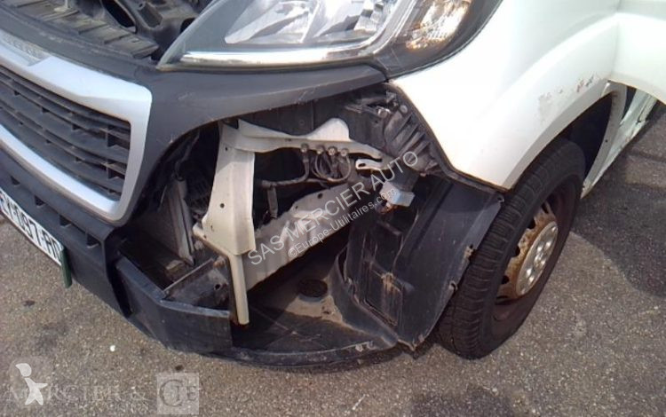 Véhicule utilitaire Peugeot