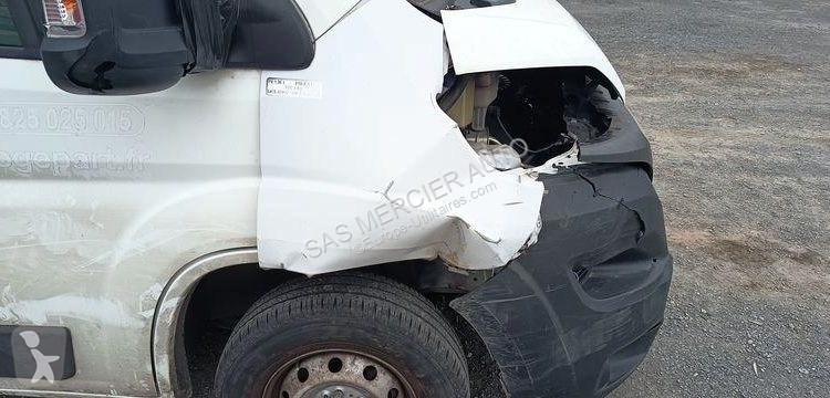 Véhicule utilitaire Peugeot