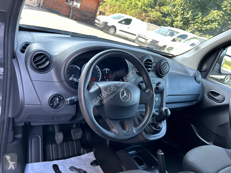 Véhicule utilitaire Mercedes Mixto Extra Long...