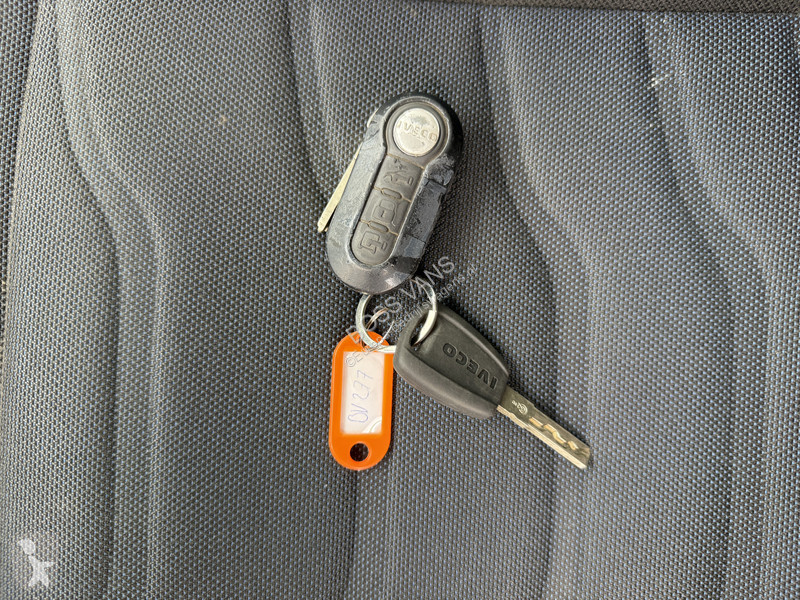 Nyttofordon Iveco 35C18 3.0 L2H2 Airco Cruise...
