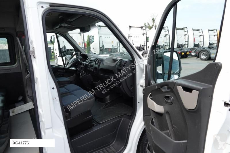 Furgoneta Renault MASTER / 6 osób / MANUAL / L2...