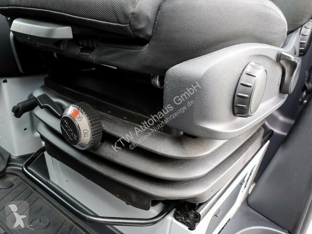 Veículo utilitário Mercedes 317...