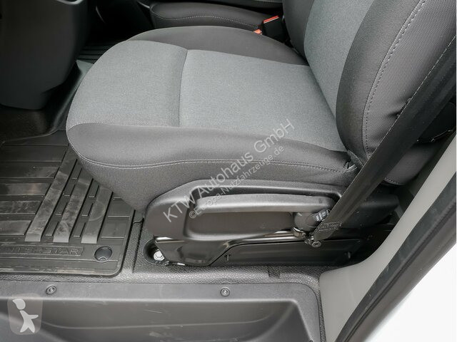 Veículo utilitário Nissan