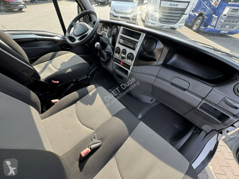 Autoutilitară Iveco 50C18 V