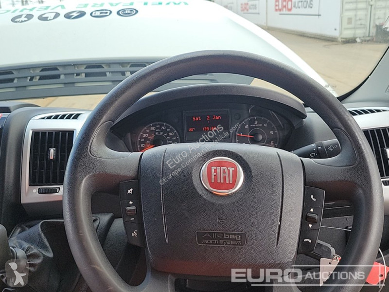 Véhicule utilitaire Fiat Maxi