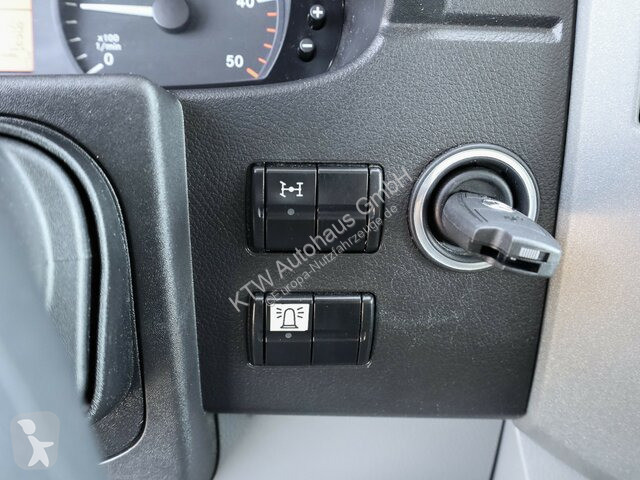 Veículo utilitário Mercedes 316CDI...