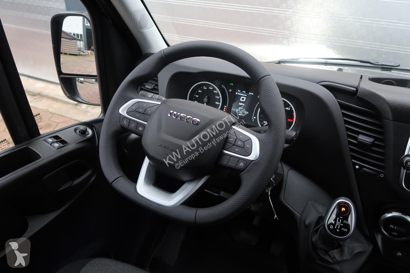 Veicolo commerciale Iveco 35S18HV 3.0 L2H2 AUT/...