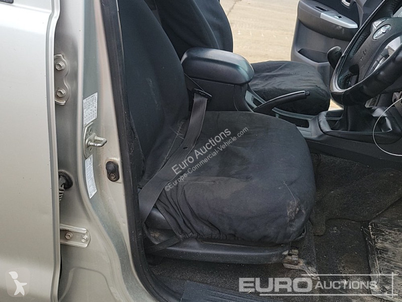 Furgoneta Toyota Hilux
