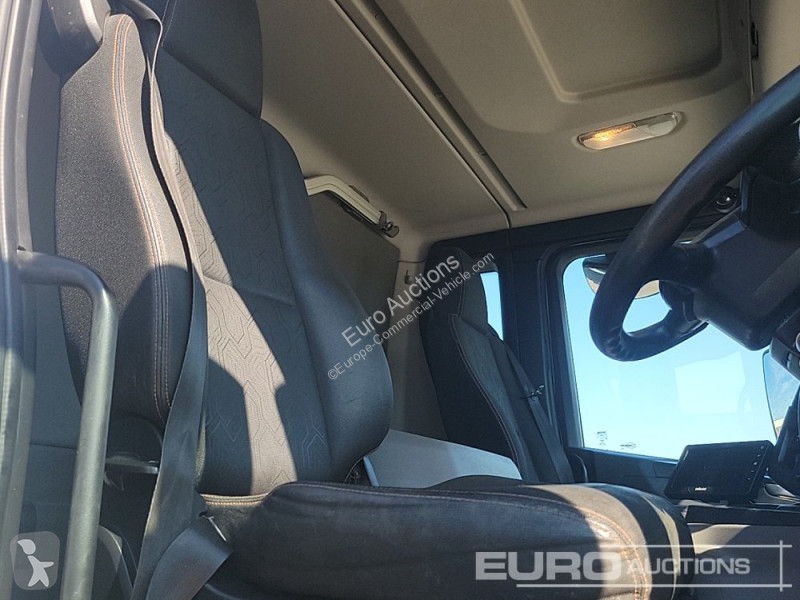 Veicolo commerciale  P410XT