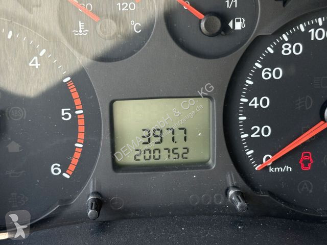 Véhicule utilitaire Ford...