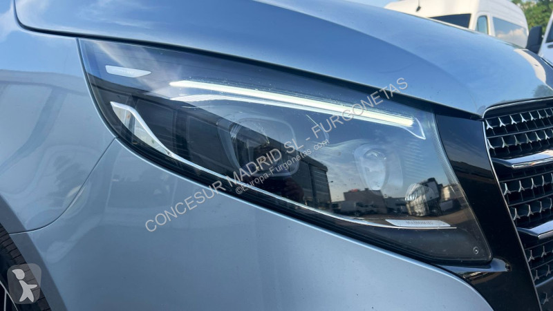Veicolo commerciale Mercedes 300 d Avantgarde...