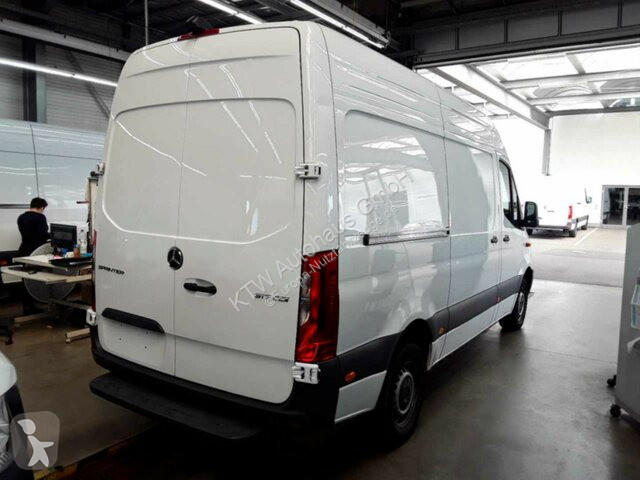 Užitkové vozidlo Mercedes 317...