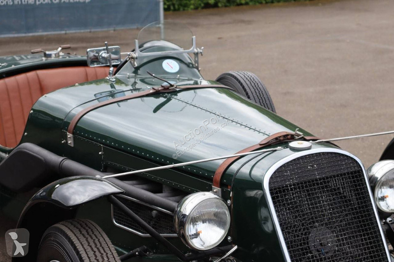 Véhicule utilitaire Chrysler  Roadster
