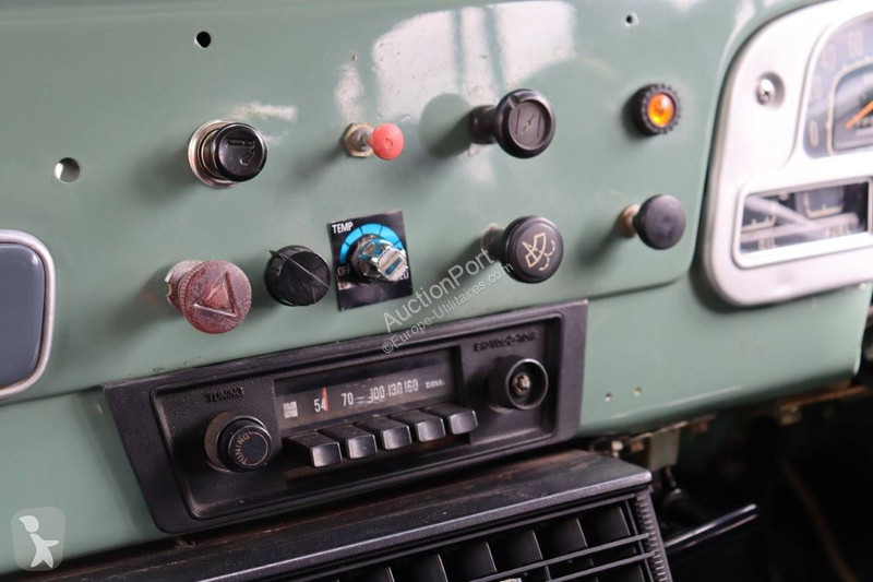 Furgoneta Toyota FJ40