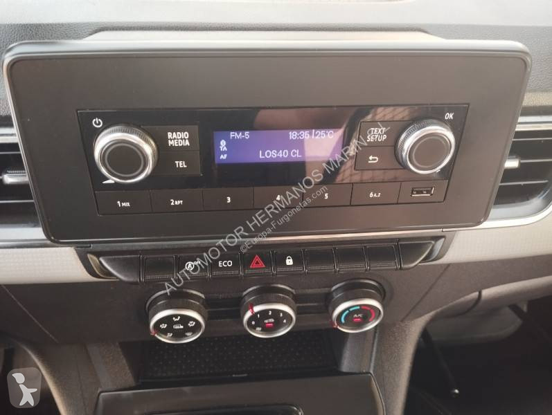 عربة نفعية Renault