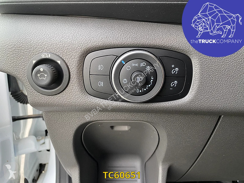 عربة نفعية Ford 130.35 L2H2 - AUTOMATIC GEARBOX...